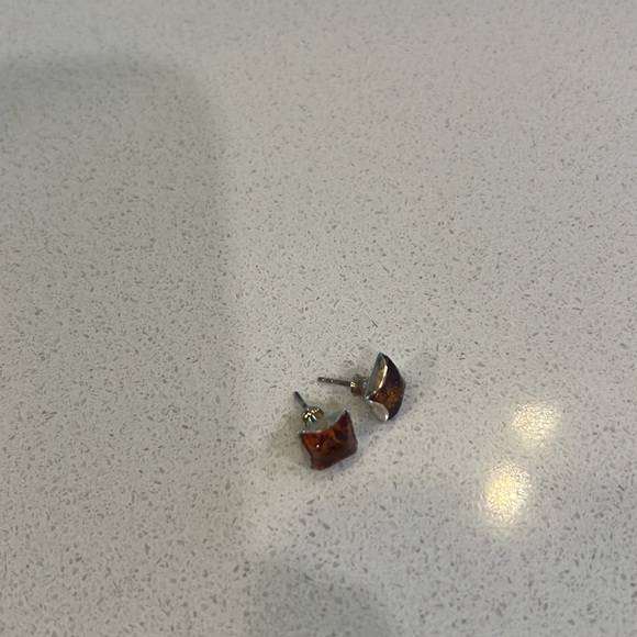 Elegant Silver and Baltic Amber Necklace and Earrings Set - Picture 3 of 5